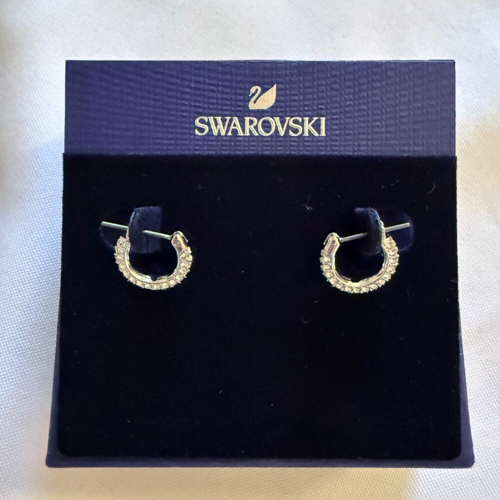 Swarovski Dextera hoop earrings Pavé, Small, White, Rhodium plated